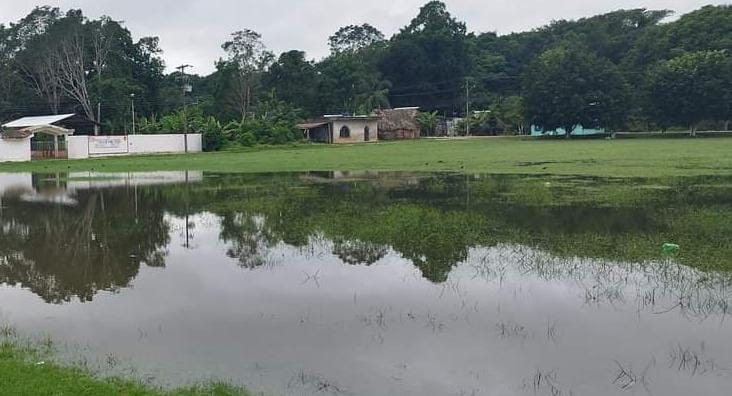 Varias comunidades han registrado zonas completamente inundadas, lo que afecta a los habitantes Varias comunidades han registrado zonas completamente inundadas, lo que afecta a los habitantes