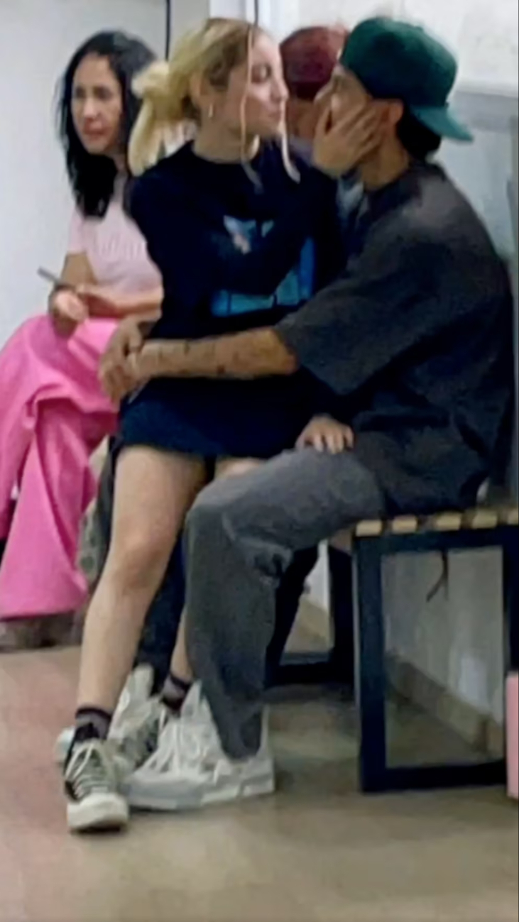 Karol Sevilla y Diego Monroy captados juntos. Karol Sevilla y Diego Monroy captados juntos.