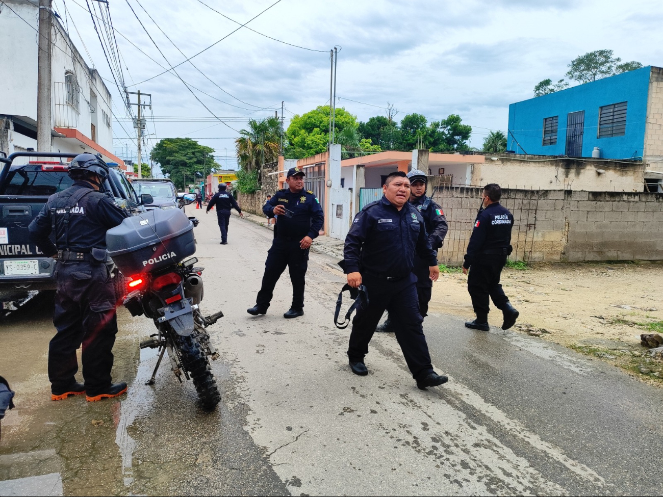 Autoridades detuvieron a un hombre y a una mujer acusados de presunto robo en Tizimín Autoridades detuvieron a un hombre y a una mujer acusados de presunto robo en Tizimín