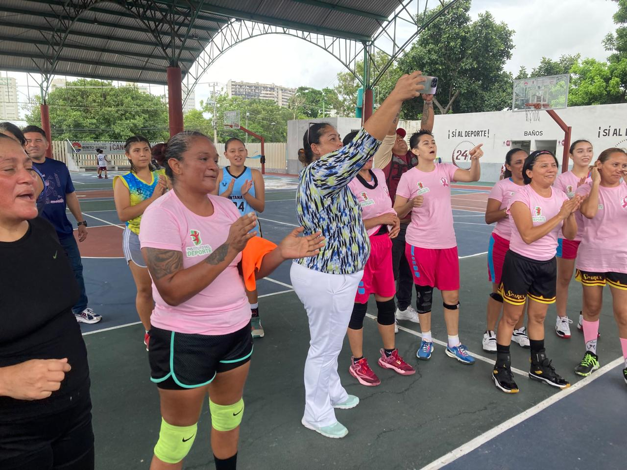 Organizan torneo de básquetbol en Cancún para apoyar lucha contra el cáncer / Rafael García Organizan torneo de básquetbol en Cancún para apoyar lucha contra el cáncer / Rafael García