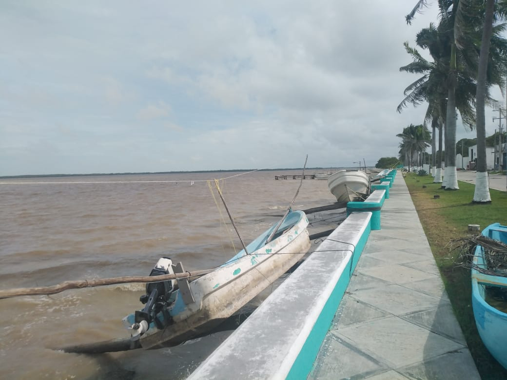Pescadores de Sabancuy piden apoyos ante mal tiempo / Pedro Díaz Pescadores de Sabancuy piden apoyos ante mal tiempo / Pedro Díaz