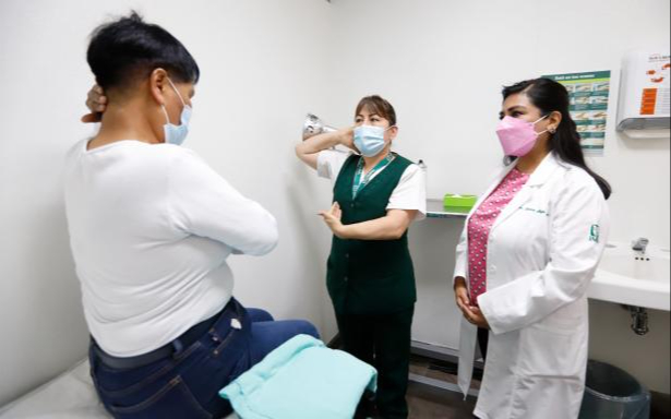 Por medio de la autoexploración se puede hacer una detección temprana del cáncer Por medio de la autoexploración se puede hacer una detección temprana del cáncer