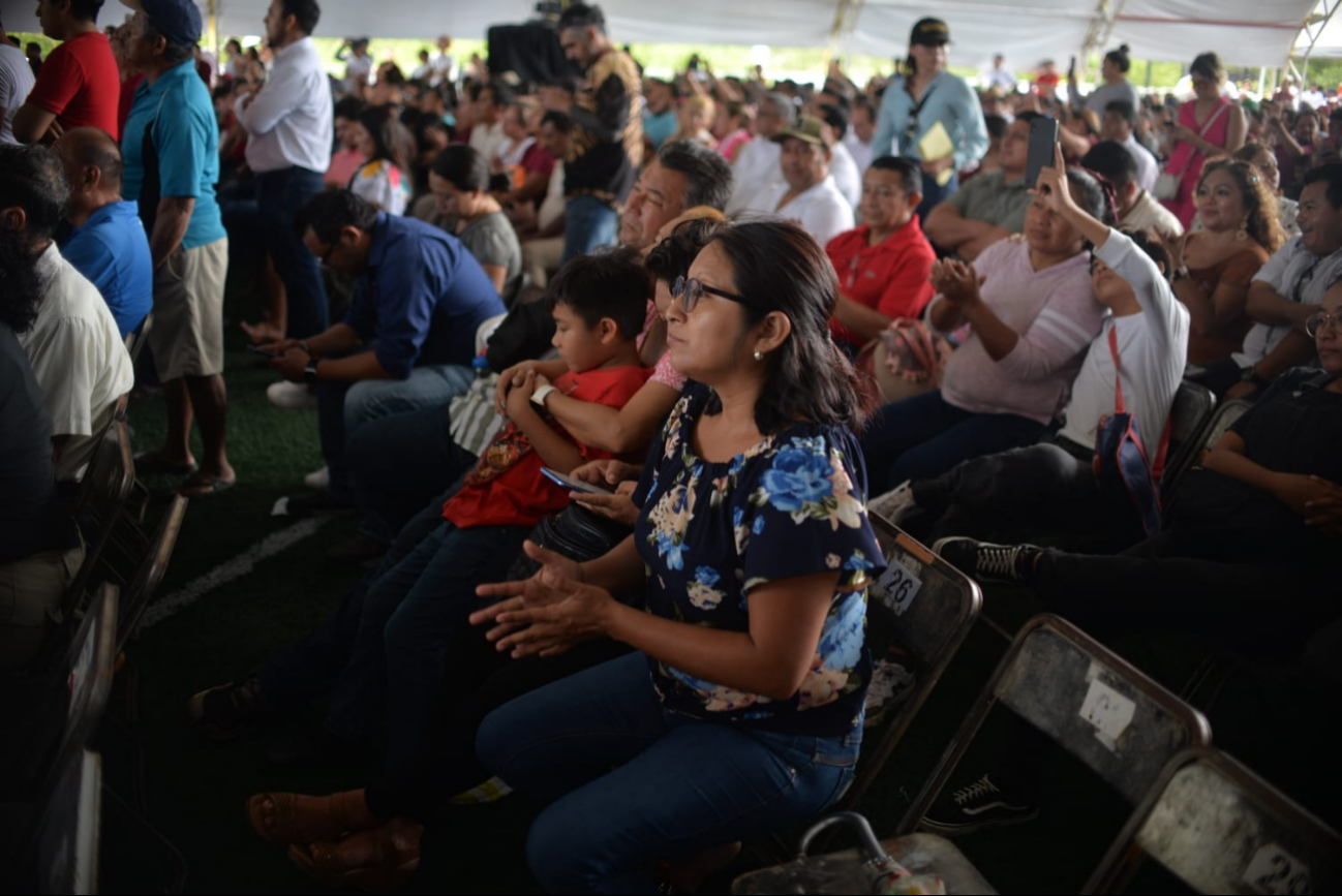 Yucatecos refrendaron simpatía a Claudia Sheinbaum Yucatecos refrendaron simpatía a Claudia Sheinbaum