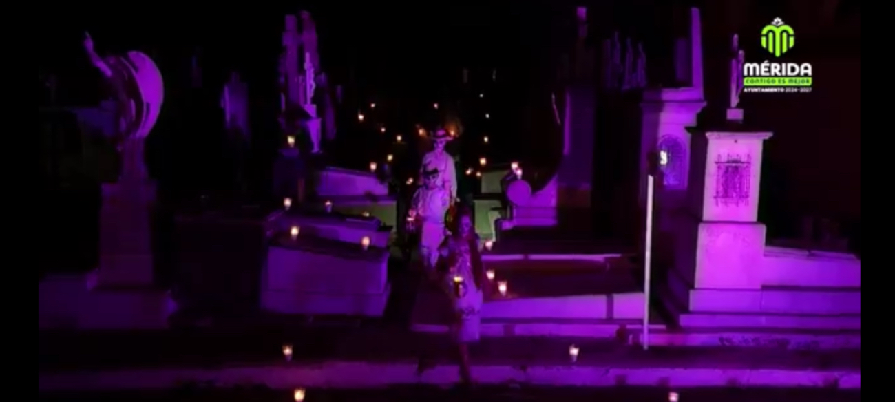 Ciudadanía se prepara para el Festival de las Ánimas en Mérida.
