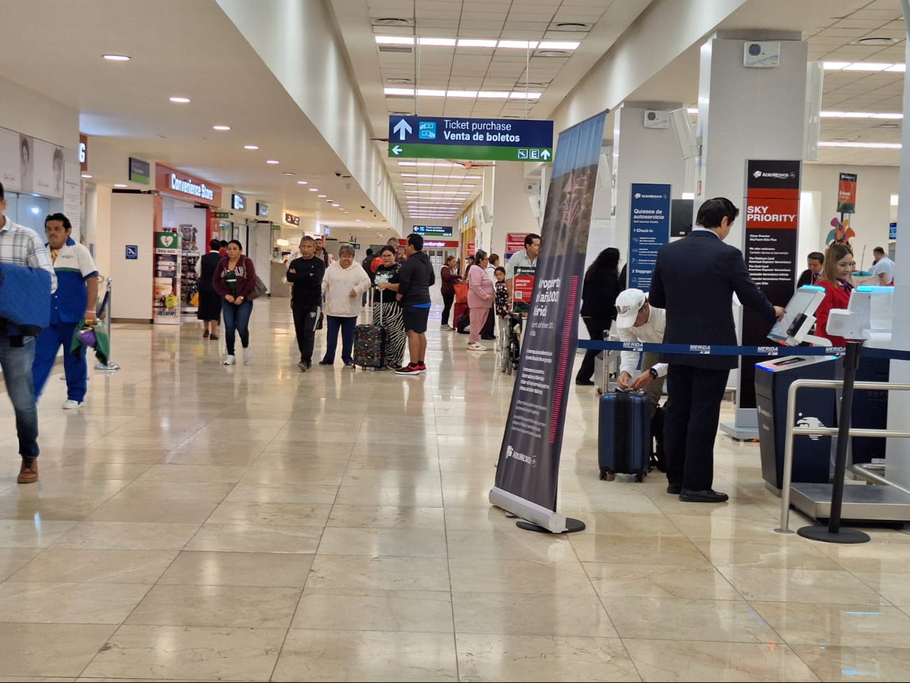 Hay buena afluencia de pasajeros este martes en el aeropuerto de Mérida Hay buena afluencia de pasajeros este martes en el aeropuerto de Mérida