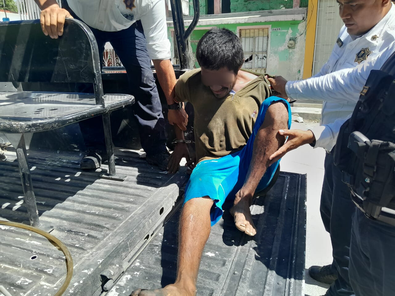 "El Duende" fue encontrado escondido en el baño de una casa y trasladado a la Vicefiscalía Regional "El Duende" fue encontrado escondido en el baño de una casa y trasladado a la Vicefiscalía Regional