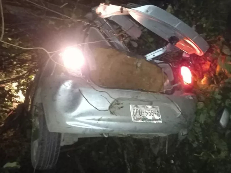 La protesta surge tras un trágico accidente donde dos maestras fallecieron debido a un bache La protesta surge tras un trágico accidente donde dos maestras fallecieron debido a un bache
