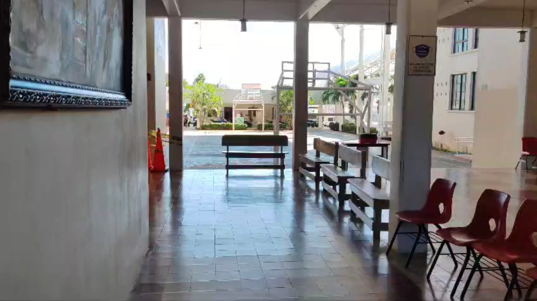 Nadie salió a los domos de las escuelas Nadie salió a los domos de las escuelas
