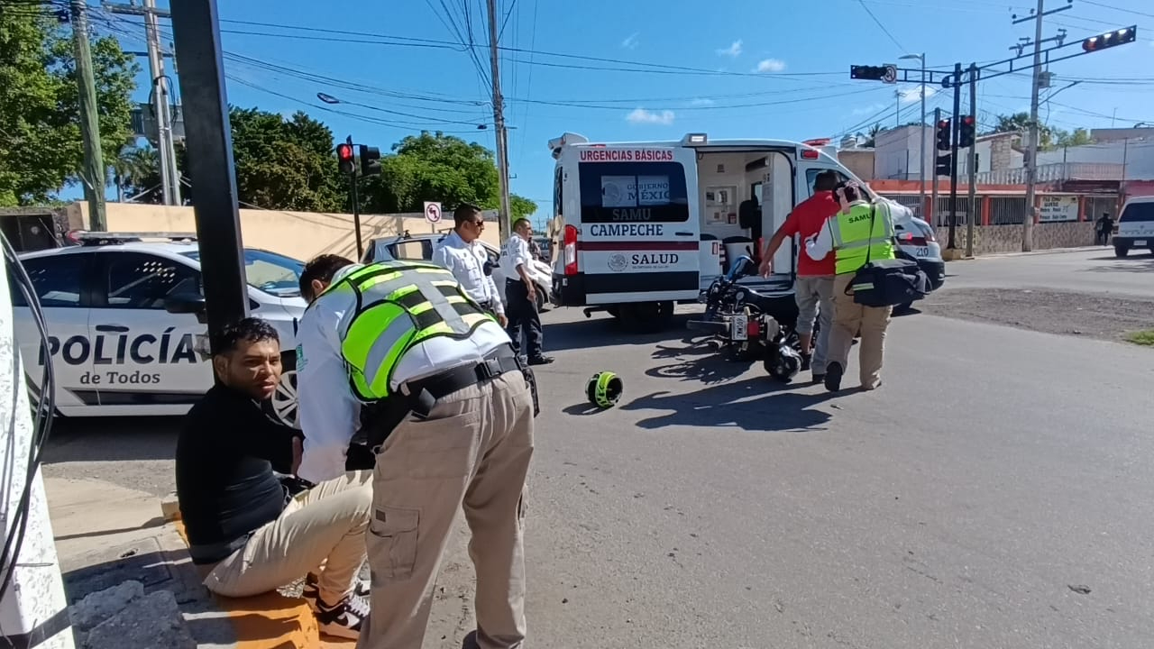 No respeta alto y genera accidente No respeta alto y genera accidente