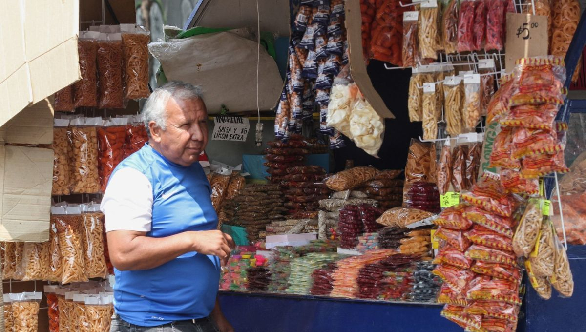 Desde diversas organizaciones se han propuesto iniciativas para reducir el consumo de alimentos chatarra en niños Desde diversas organizaciones se han propuesto iniciativas para reducir el consumo de alimentos chatarra en niños
