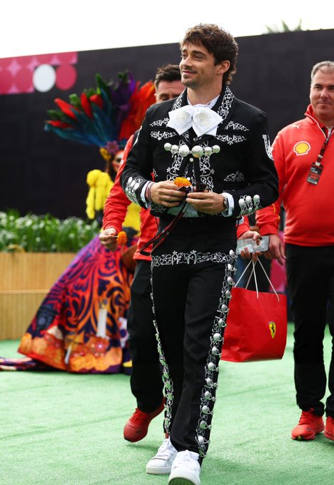 Leclerc conquista a los mexicanos con sus tradiciones Leclerc conquista a los mexicanos con sus tradiciones
