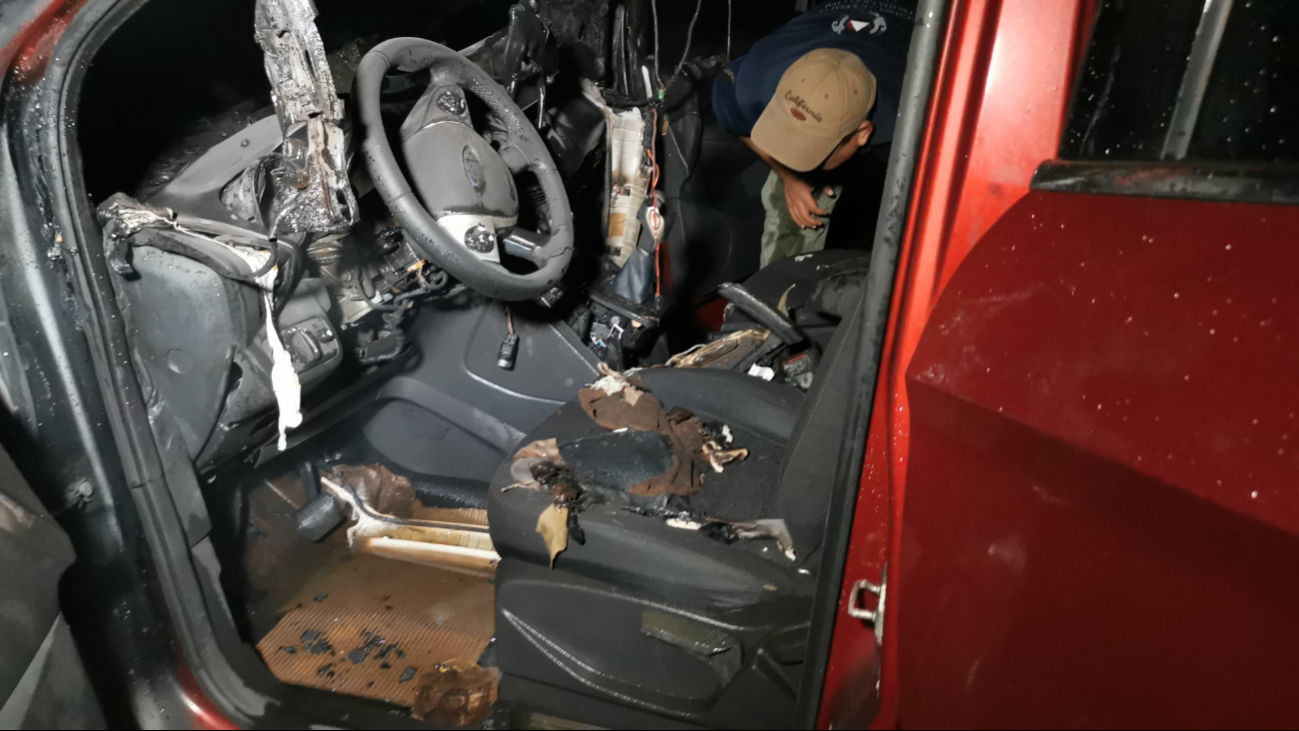 Protección civil llegó al lugar para sofocar el incendio, pero los daños fueron irreversibles Protección civil llegó al lugar para sofocar el incendio, pero los daños fueron irreversibles