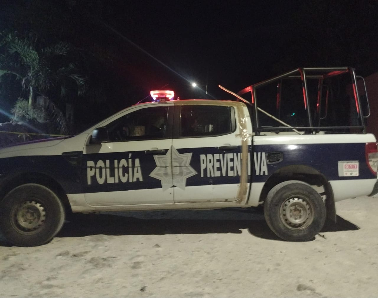 El agresor fue detenido, mientras que la víctima fue llevada al hospital El agresor fue detenido, mientras que la víctima fue llevada al hospital