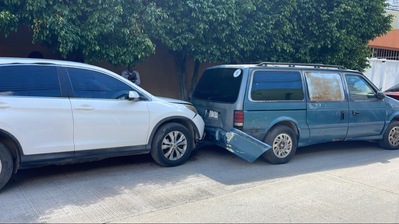El conductor de una camioneta Honda CRV se durmió al volante y perdió el control El conductor de una camioneta Honda CRV se durmió al volante y perdió el control