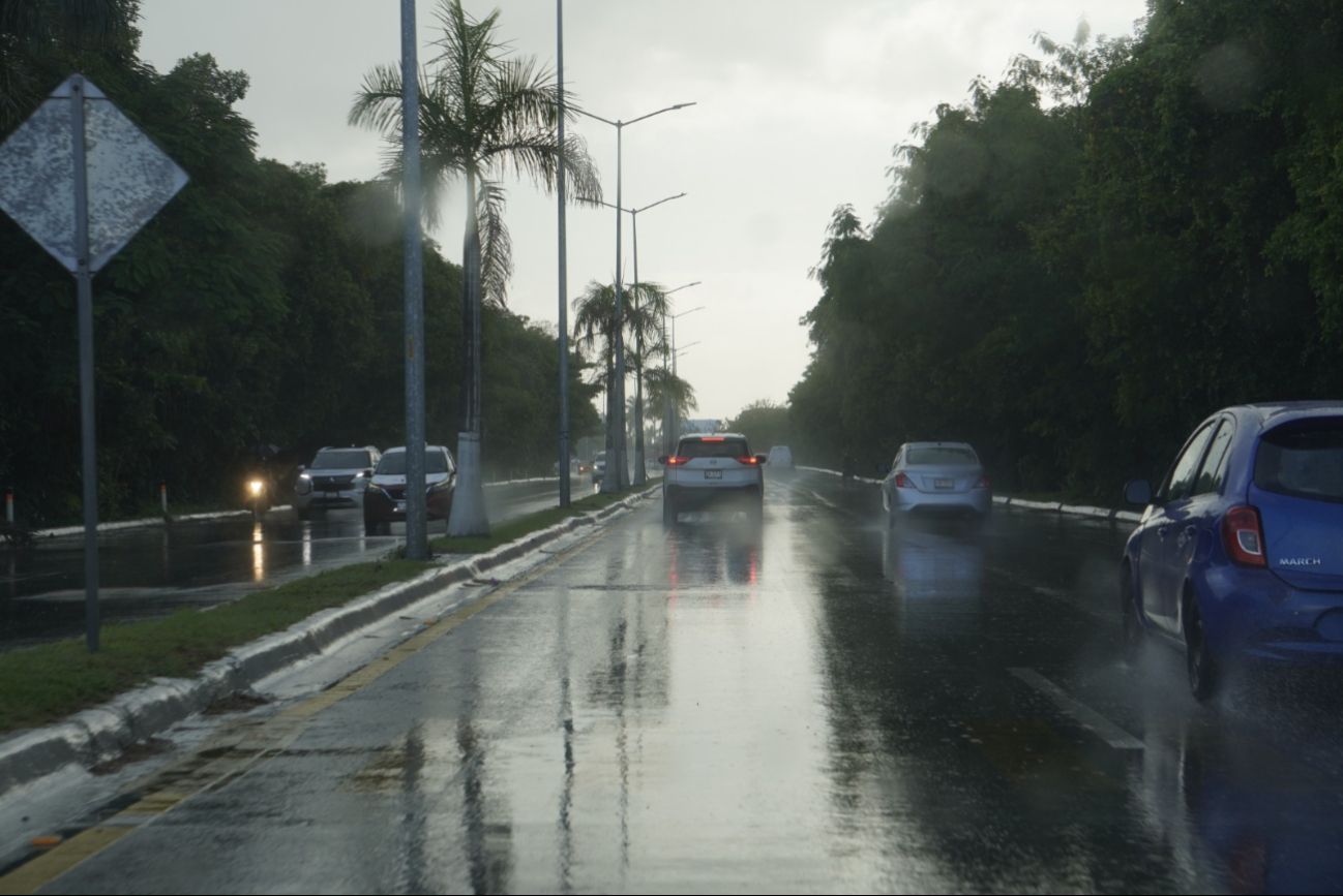 El SMN informa que la onda tropical interactuará con una vaguada y un canal de baja presión El SMN informa que la onda tropical interactuará con una vaguada y un canal de baja presión