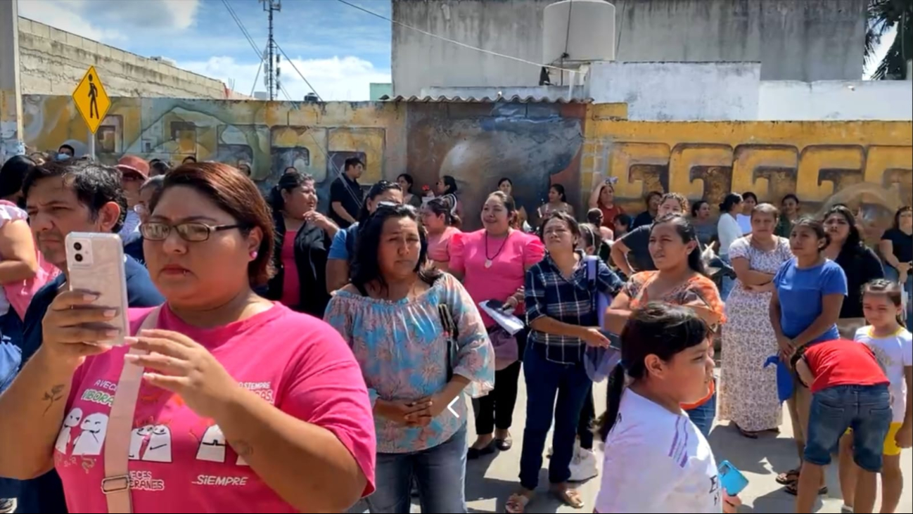 Exigen a la Secretaría de Educación del Estado pronta solución Exigen a la Secretaría de Educación del Estado pronta solución