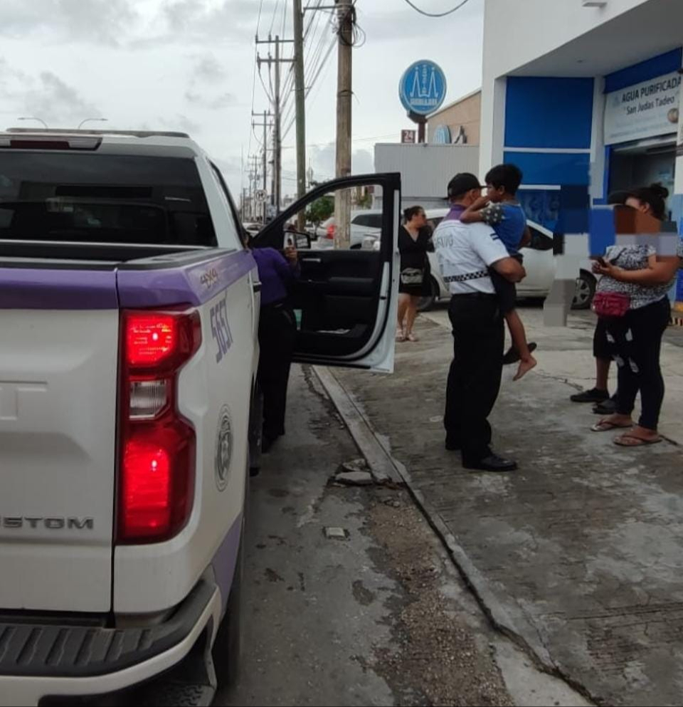 Nueve menores fueron auxiliados al ser sorprendidos vendiendo naranjas en la calle Nueve menores fueron auxiliados al ser sorprendidos vendiendo naranjas en la calle