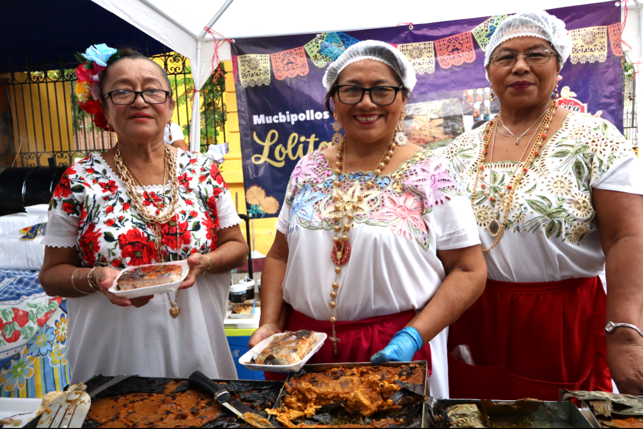 Se informó que durante esta edición, estuvieron un total de 16 artesanos invitados y cinco comerciantes de zapatos Se informó que durante esta edición, estuvieron un total de 16 artesanos invitados y cinco comerciantes de zapatos
