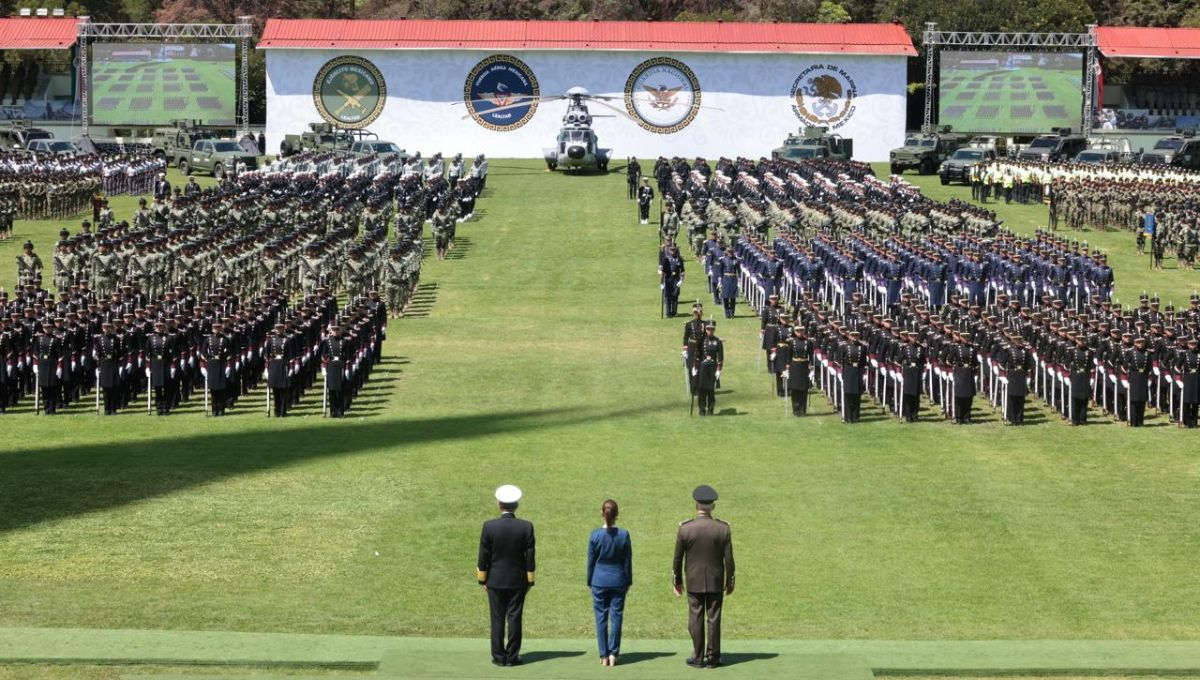 Claudia Sheinbaum Pardo en la ceremonia de salutación de las Fuerzas Armadas Claudia Sheinbaum Pardo en la ceremonia de salutación de las Fuerzas Armadas