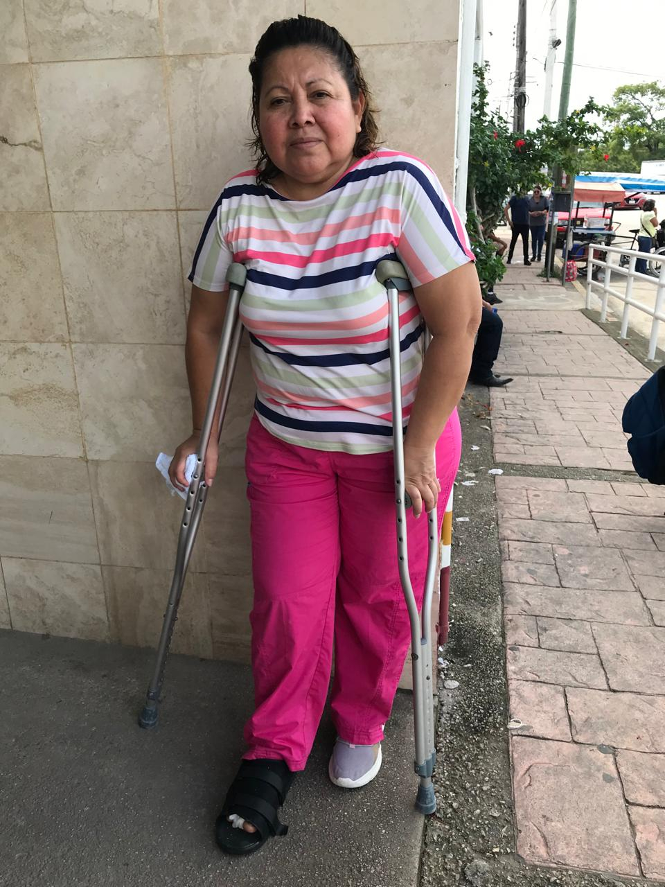 Flotilla de 30 taxis operarán en beneficio de las personas con discapacidades motrices. Flotilla de 30 taxis operarán en beneficio de las personas con discapacidades motrices.