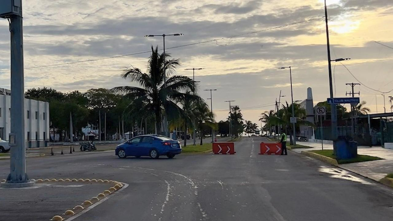 Desde la mañana del miércoles, vialidades se cerraron y afectaron la rutina de miles de personas. Desde la mañana del miércoles, vialidades se cerraron y afectaron la rutina de miles de personas.