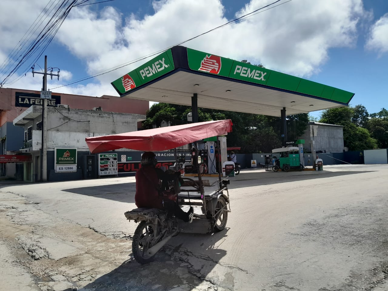 Un mecánico confirmó que la gasolina contenía agua Un mecánico confirmó que la gasolina contenía agua