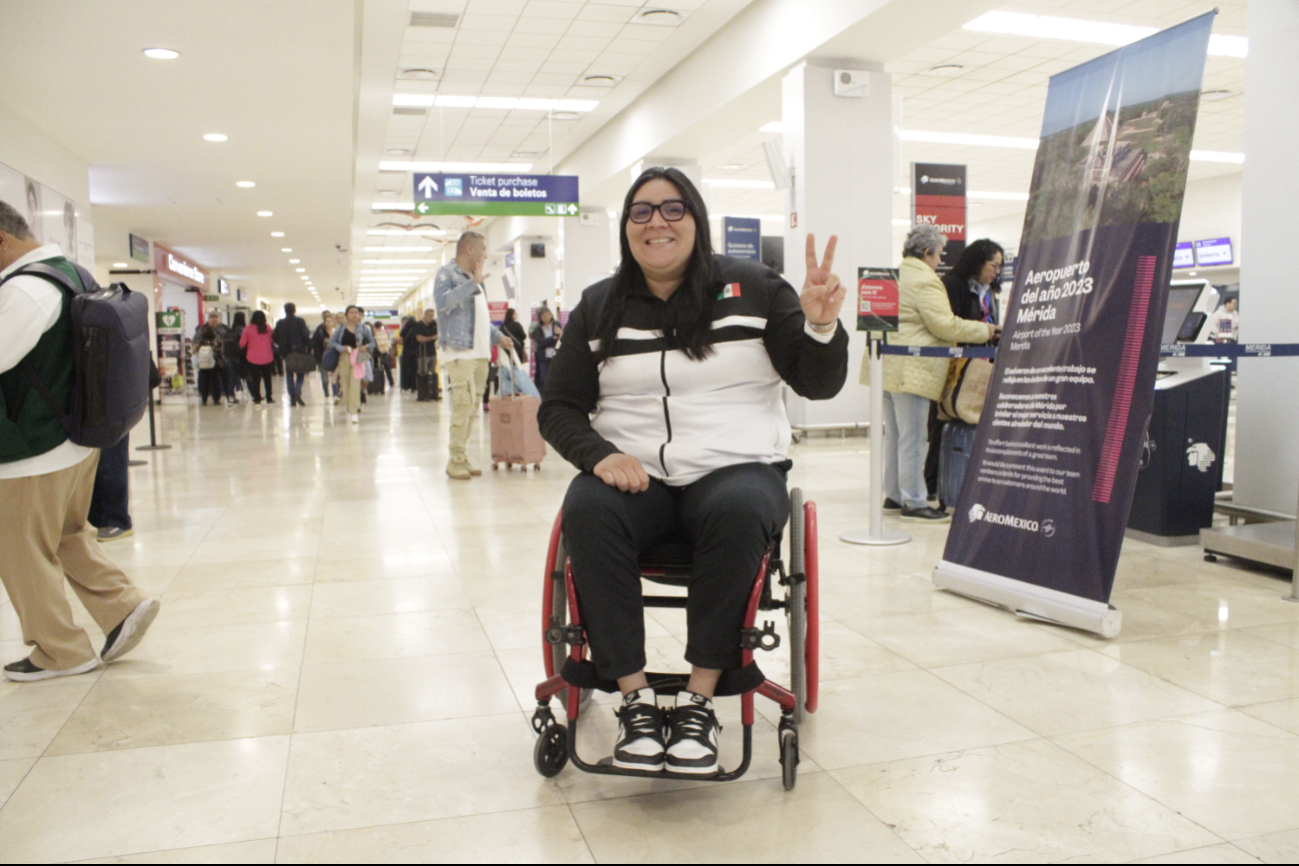 La triunfadora del metal de plata en los juegos adaptados de París, viajó ayer a la Ciudad de México para asistir a una entrevista especializada en deportes. La triunfadora del metal de plata en los juegos adaptados de París, viajó ayer a la Ciudad de México para asistir a una entrevista especializada en deportes.