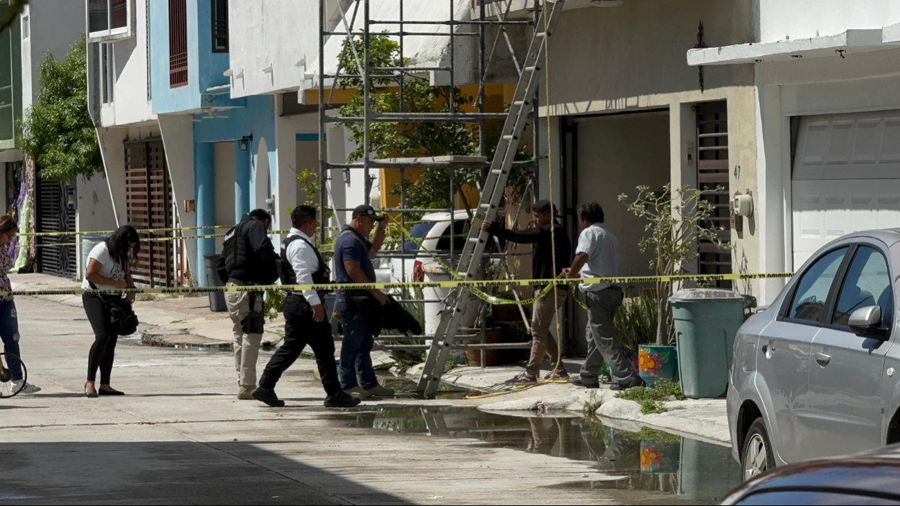 Don Juan, de aproximadamente 50 años, falleció tras caer de una escalera en un domicilio en el fraccionamiento Palmeras Don Juan, de aproximadamente 50 años, falleció tras caer de una escalera en un domicilio en el fraccionamiento Palmeras