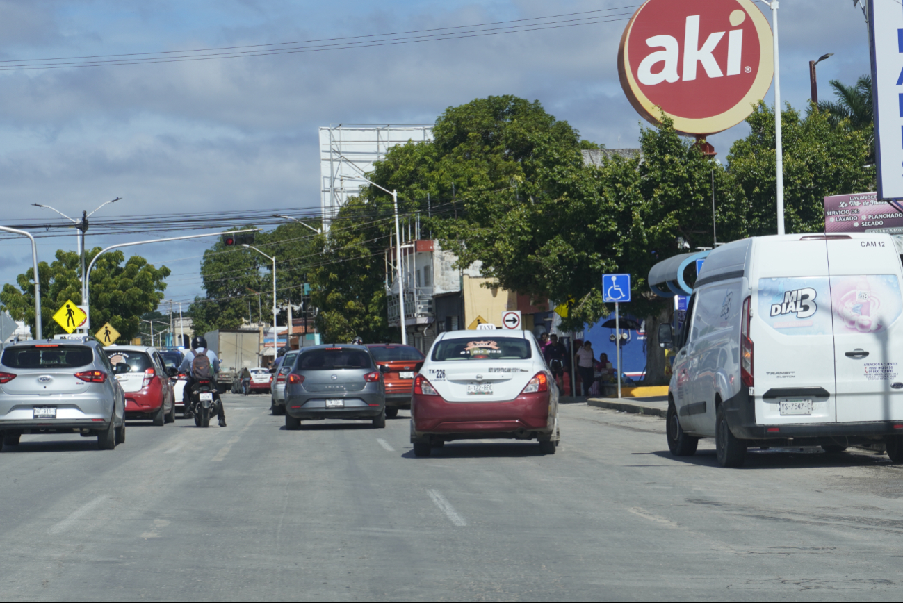 Los entrevistados coincidieron en que los taxistas deben mejorar sus unidades y atención a los usuarios Los entrevistados coincidieron en que los taxistas deben mejorar sus unidades y atención a los usuarios