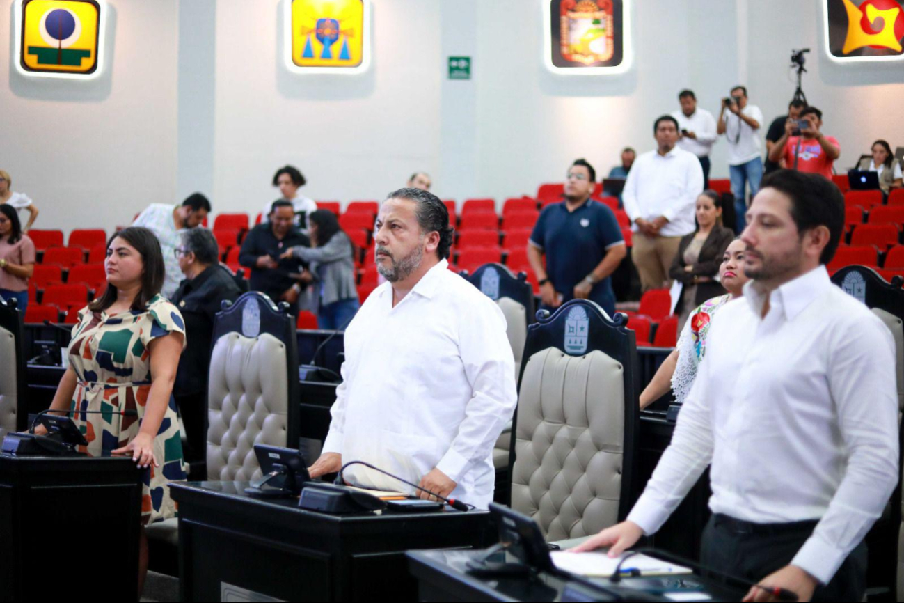 Se registraron un total de 17 votos a favor Se registraron un total de 17 votos a favor