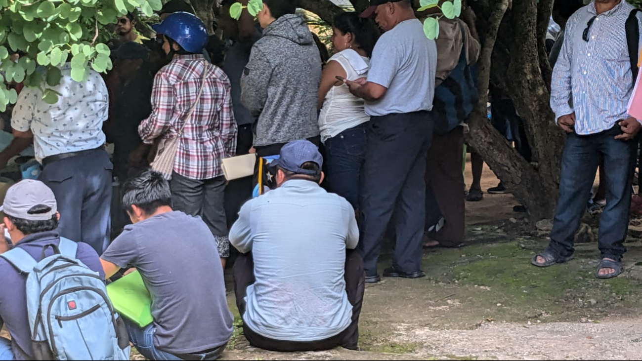Programa “Mano con Mano”: Productores piden ingresar a la lista de los beneficiarios Programa “Mano con Mano”: Productores piden ingresar a la lista de los beneficiarios