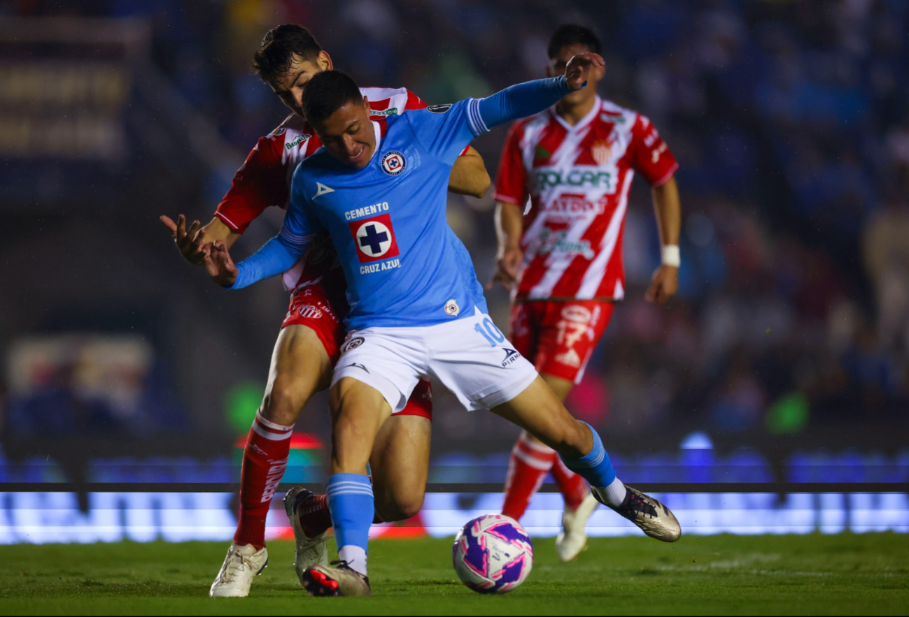 Anselmi, el arquitecto del nuevo Cruz Azul camino a la décima  ¡Líder indiscutible!