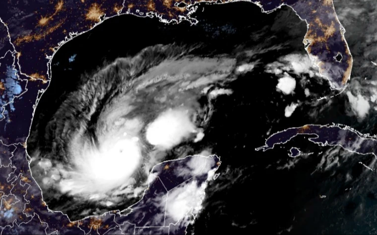 Lluvias en Mérida iniciarán a las 11 am; ¡Toma precauciones! 