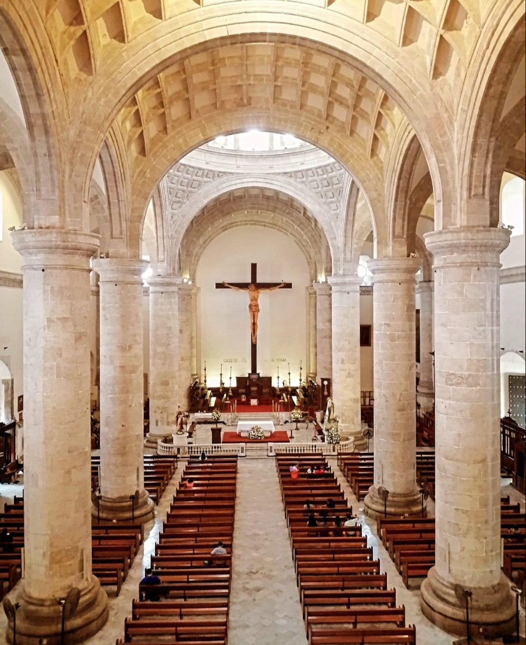 La Arquidiócesis exhorta a continuar en oración durante el paso del huracán La Arquidiócesis exhorta a continuar en oración durante el paso del huracán