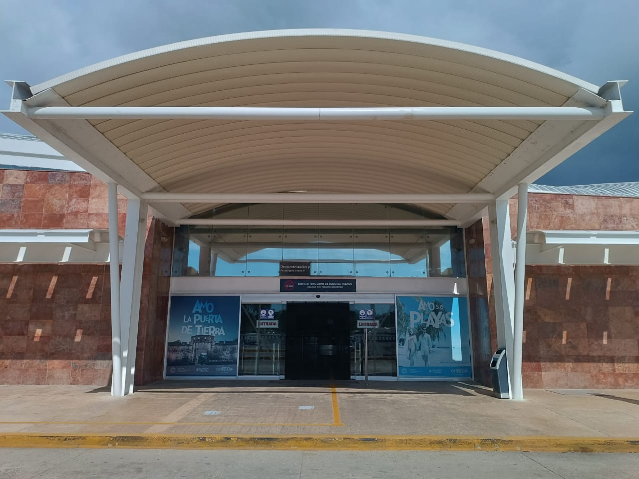Aeropuerto de Campeche suspende vuelos por Huracán Milton