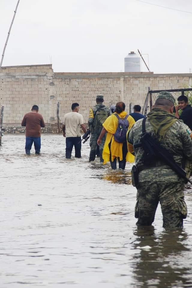 Varias calles de Celestún están inundadas y se ha desplegado el Plan DN-III-E