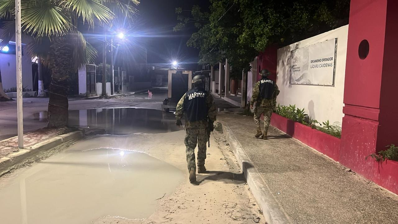 Autoridades también apoyaron con el resguardo de embarcaciones Autoridades también apoyaron con el resguardo de embarcaciones