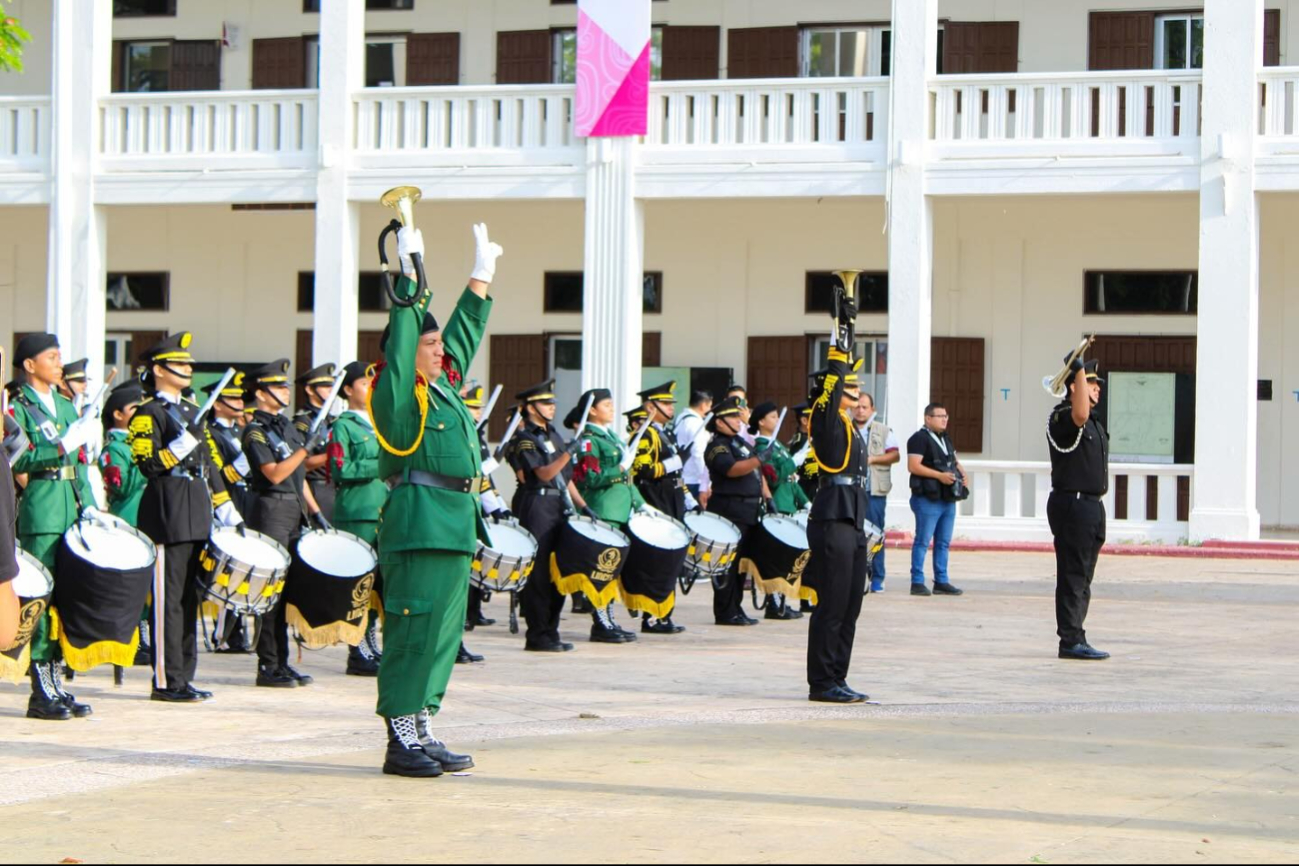 Chetumalenses reprueban festejos de aniversario Chetumalenses reprueban festejos de aniversario