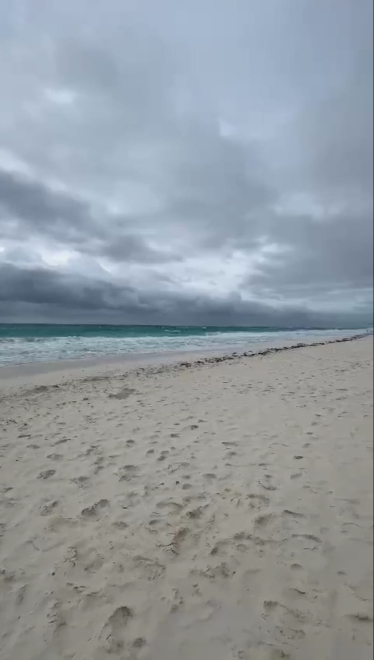 Playas de la ZH amanecen con oleaje y cielo nublado con posibles lluvias Playas de la ZH amanecen con oleaje y cielo nublado con posibles lluvias