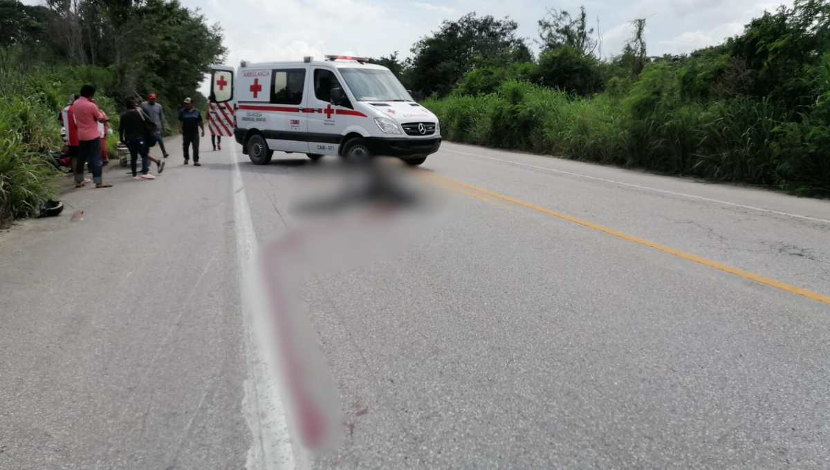 Un cable de la CFE a baja altura, tensado por un tractocamión, se enredó en el cuello del conductor, provocando el accidente Un cable de la CFE a baja altura, tensado por un tractocamión, se enredó en el cuello del conductor, provocando el accidente