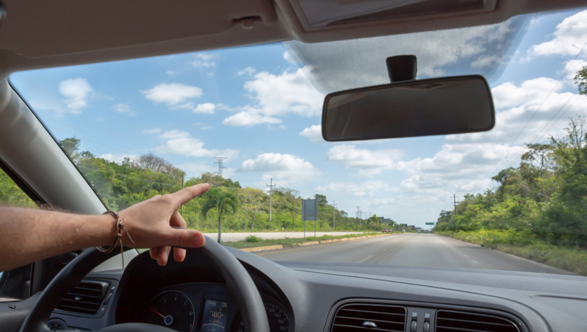 Viajar en coche cuesta aproximadamente $5,102.94 MXN y toma alrededor de 20 a 22 horas Viajar en coche cuesta aproximadamente $5,102.94 MXN y toma alrededor de 20 a 22 horas