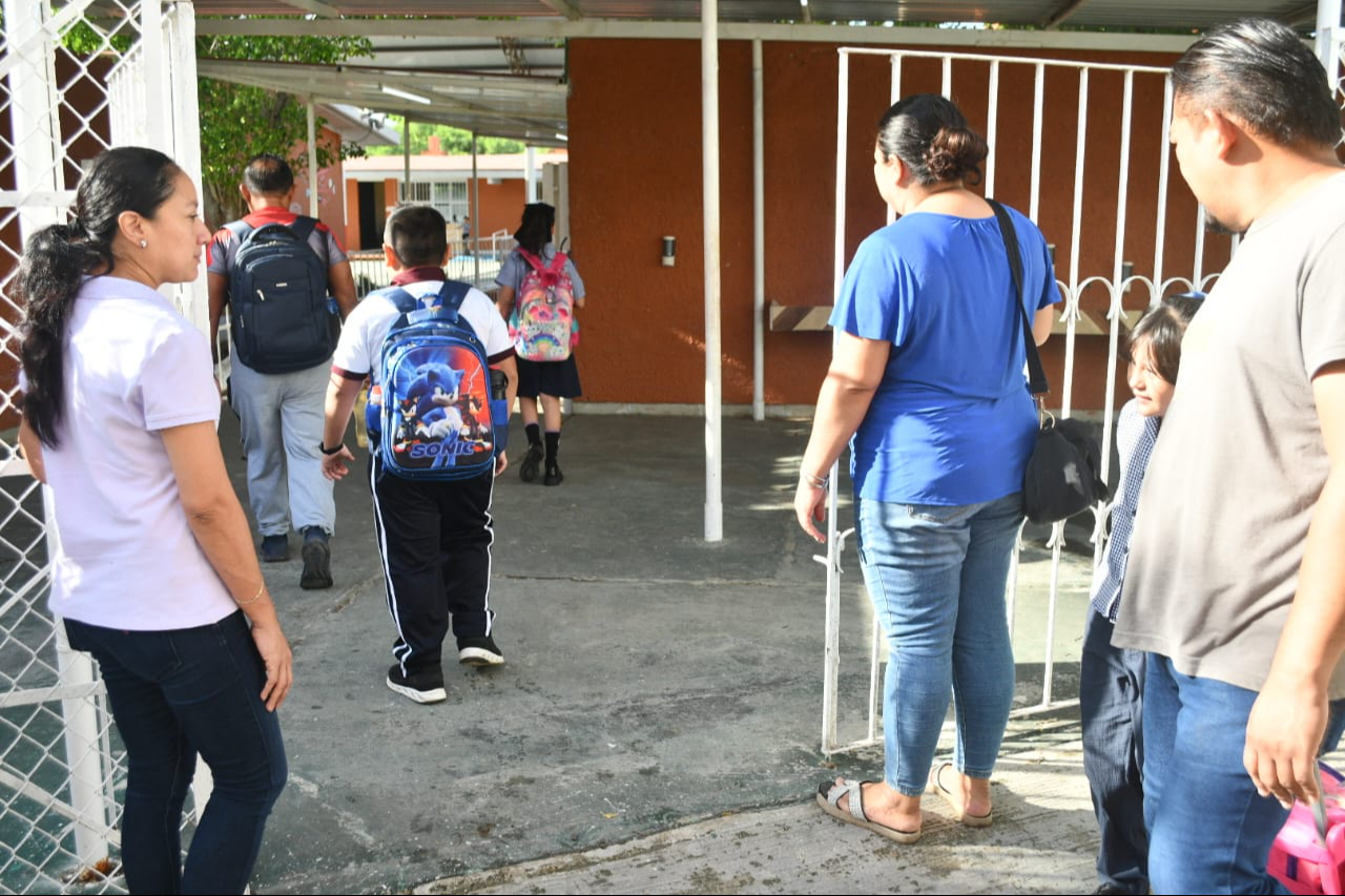 Por afectaciones de Milton no todos los planteles de Campeche retomaron actividades