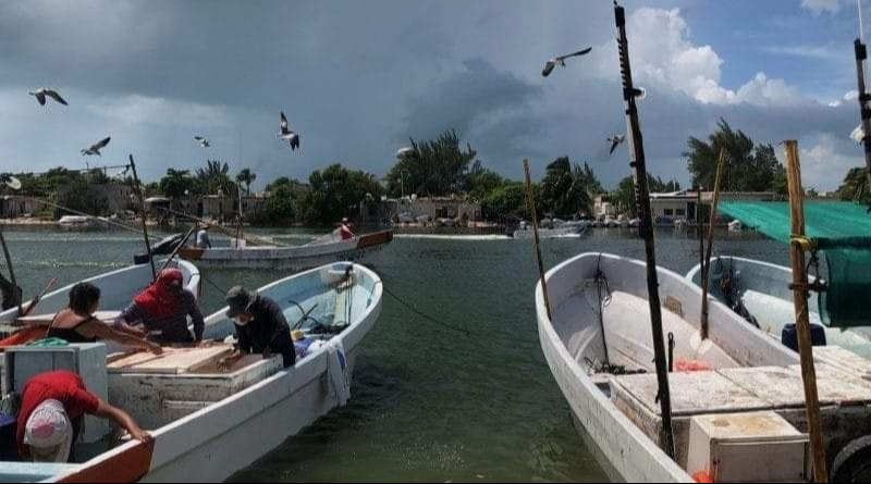 Cinco pescadores de Sabancuy están desaparecidos tras el paso de un huracán por el Golfo de México Cinco pescadores de Sabancuy están desaparecidos tras el paso de un huracán por el Golfo de México