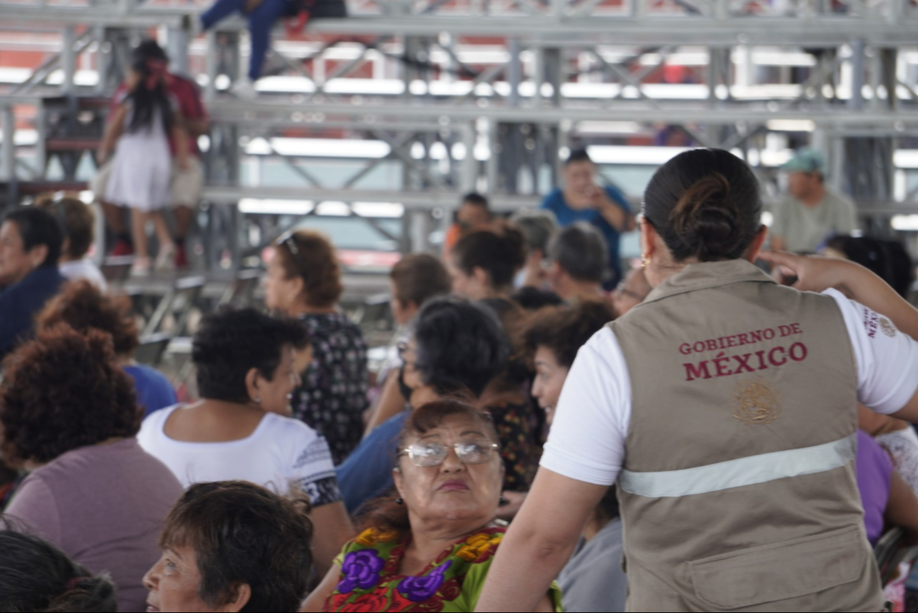 La pensión será de 3 mil pesos bimestrales y beneficiará a mujeres urbanas e indígenas de 60 a 64 años La pensión será de 3 mil pesos bimestrales y beneficiará a mujeres urbanas e indígenas de 60 a 64 años