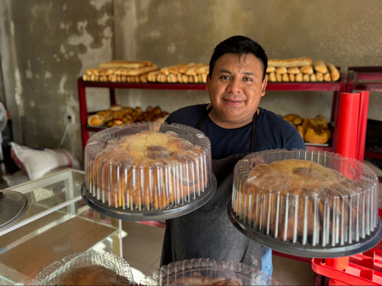 El costo del pan de muerto ha subido un 10% en comparación con el año pasado debido al incremento de la materia prima El costo del pan de muerto ha subido un 10% en comparación con el año pasado debido al incremento de la materia prima