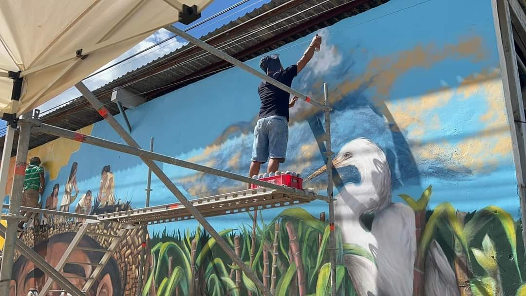 La obra fue creada por el artista Pedro López Miranda y su equipo de colaboradores. La obra fue creada por el artista Pedro López Miranda y su equipo de colaboradores.