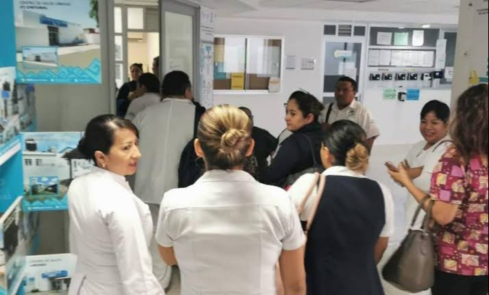 La falta de pago afecta a decenas de trabajadores para mantenerse a sí mismos y sus familias. La falta de pago afecta a decenas de trabajadores para mantenerse a sí mismos y sus familias.