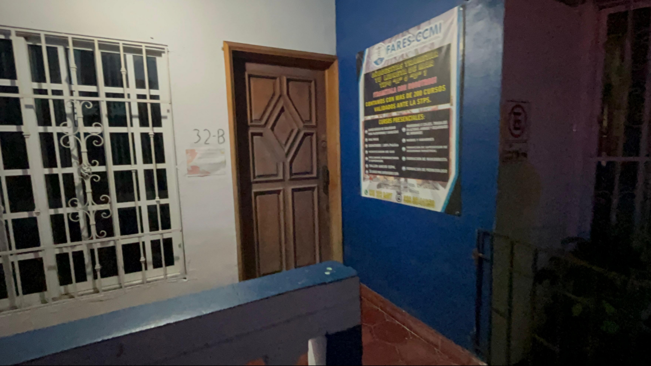 Un hombre solicitó, ayuda de la policía Un hombre solicitó, ayuda de la policía