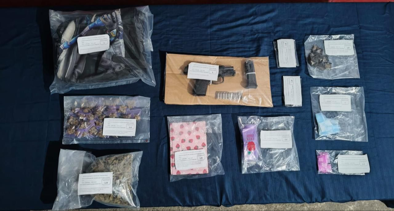 Josué “N” poseía sustancias ilícitas como polvo blanco, crack, cocaína y un arma de fuego