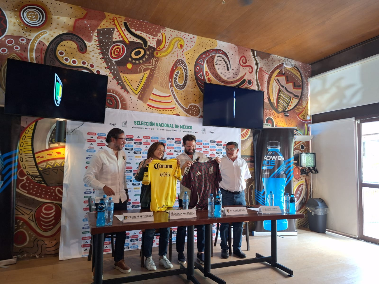 El Estadio Olímpico “Carlos Iturralde Rivero“ será sede del partido amistoso El Estadio Olímpico “Carlos Iturralde Rivero“ será sede del partido amistoso